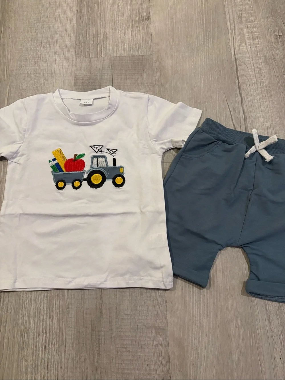 Toddler Boutique Back To School Shorts Set..3-4T